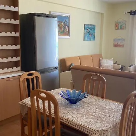 Appartement Anxhelo's *